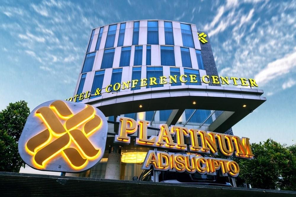 Platinum Adisucipto Hotel & Conference Center Kalasan Exterior photo